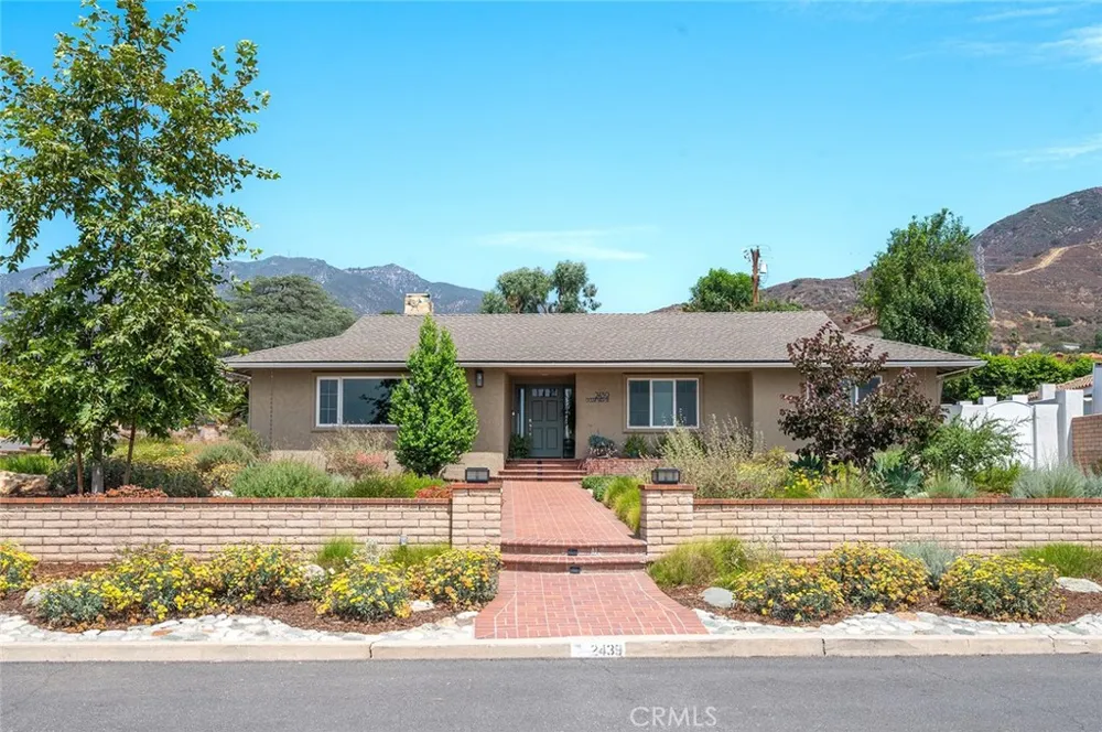 2439 Ocean View Upland, CA 91784