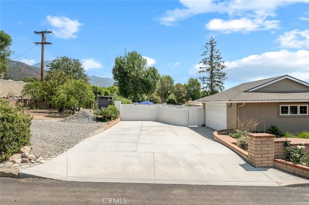 2439 Ocean View Upland, CA 91784