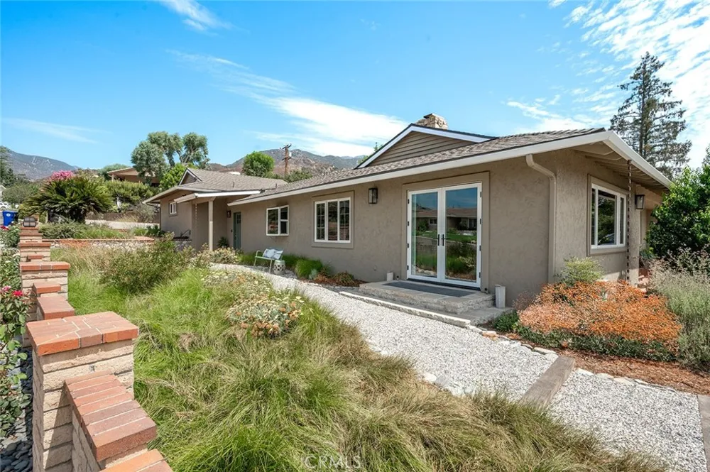 2439 Ocean View Upland, CA 91784