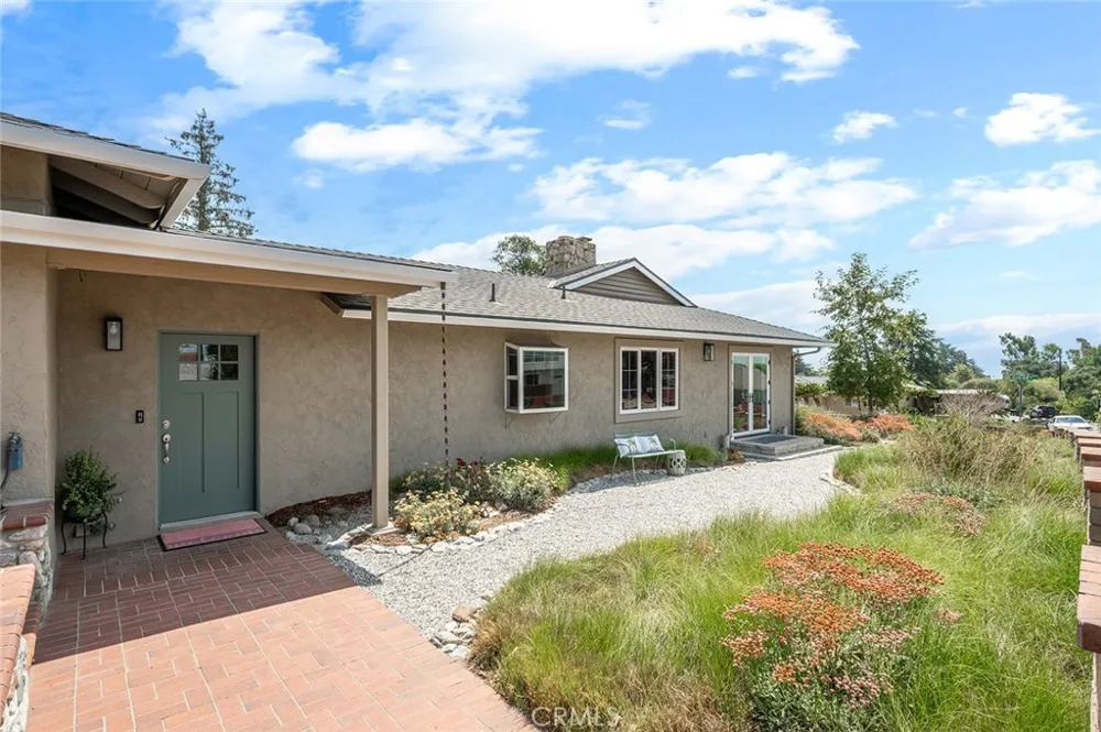 2439 Ocean View Upland, CA 91784