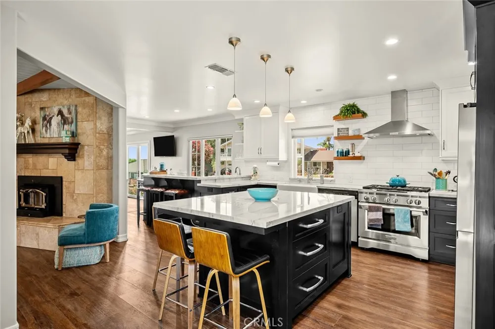 2439 Ocean View Upland, CA 91784