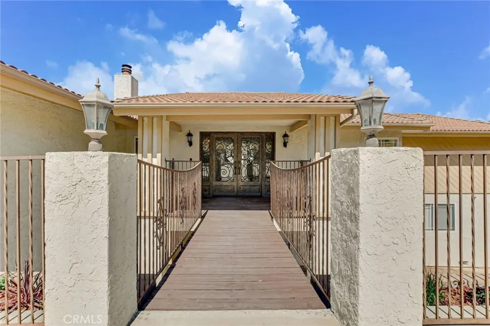 770 S Tonopah Court San Dimas, CA 91773