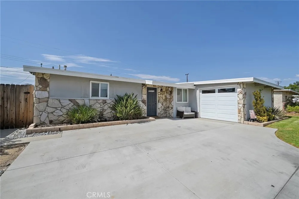 17139 E Orkney Street Azusa, CA 91702