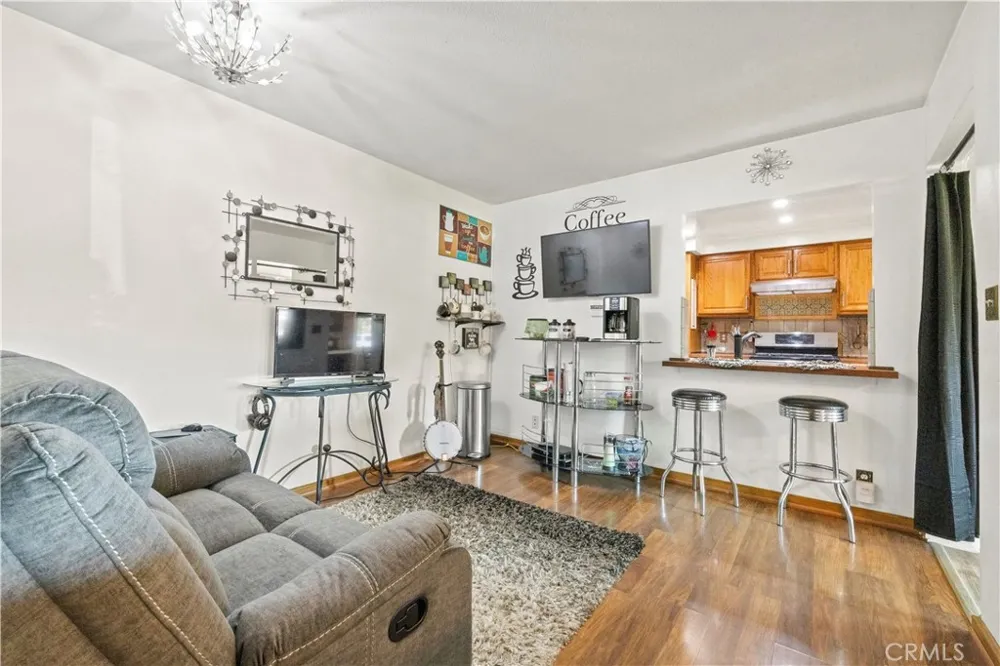 128 Walnuthaven Drive West Covina, CA 91790