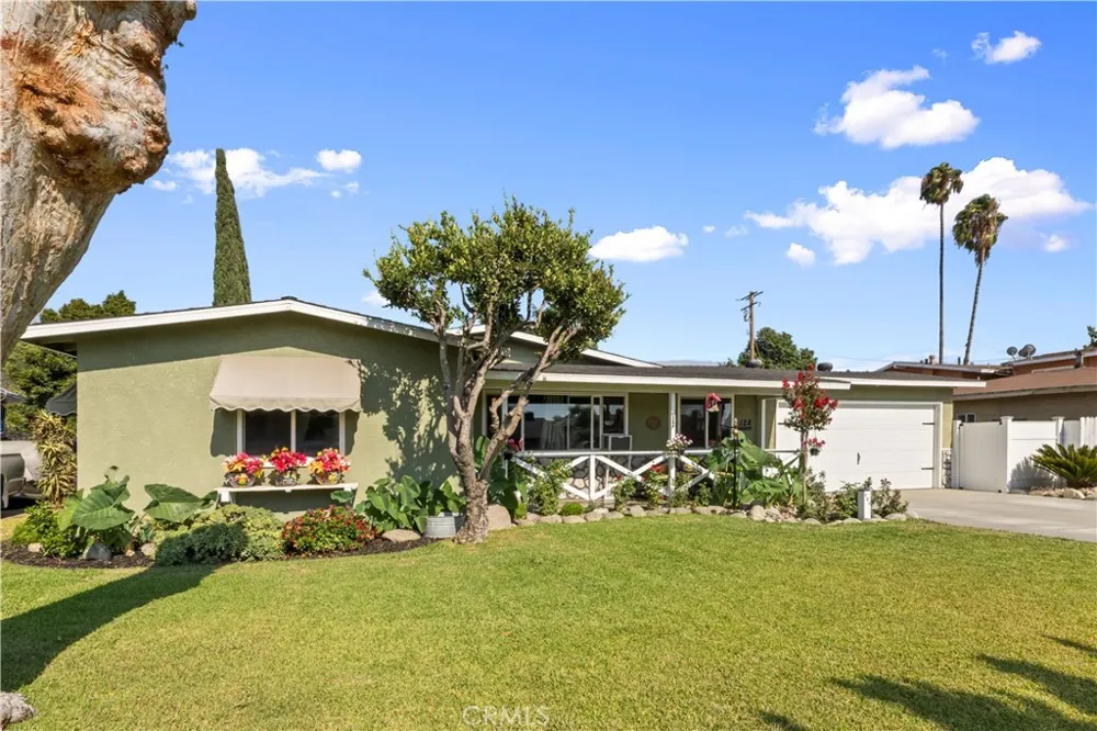 128 Walnuthaven Drive West Covina, CA 91790