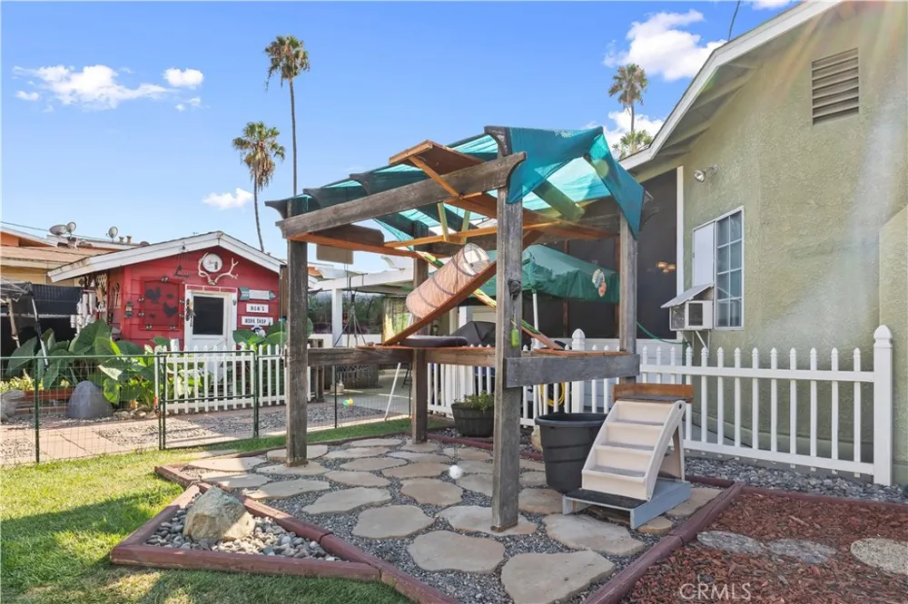128 Walnuthaven Drive West Covina, CA 91790