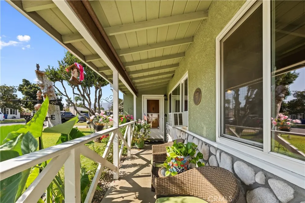 128 Walnuthaven Drive West Covina, CA 91790