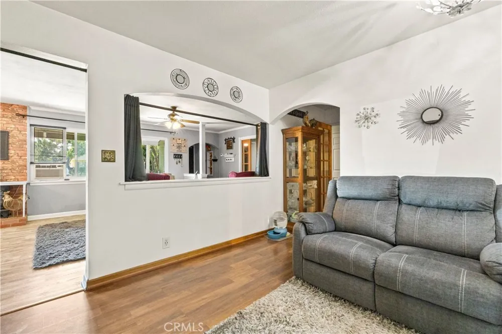 128 Walnuthaven Drive West Covina, CA 91790