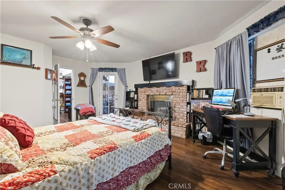 128 Walnuthaven Drive West Covina, CA 91790