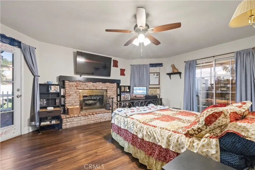 128 Walnuthaven Drive West Covina, CA 91790