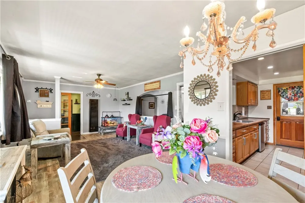 128 Walnuthaven Drive West Covina, CA 91790
