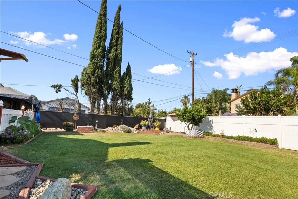 128 Walnuthaven Drive West Covina, CA 91790