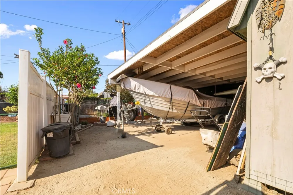 128 Walnuthaven Drive West Covina, CA 91790