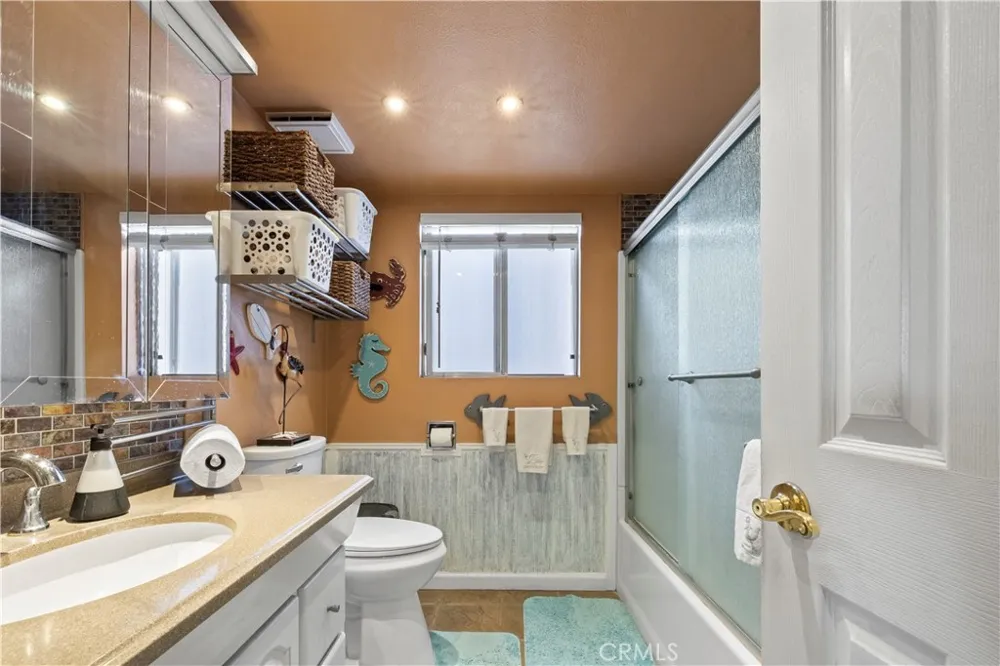128 Walnuthaven Drive West Covina, CA 91790