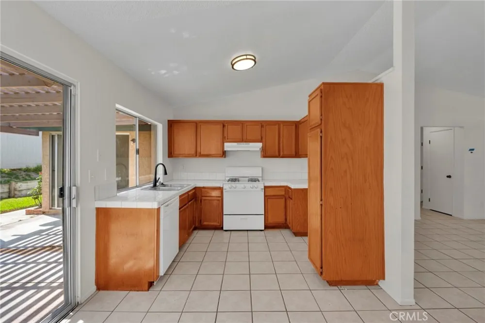 11311 Redwood Court Fontana, CA 92337
