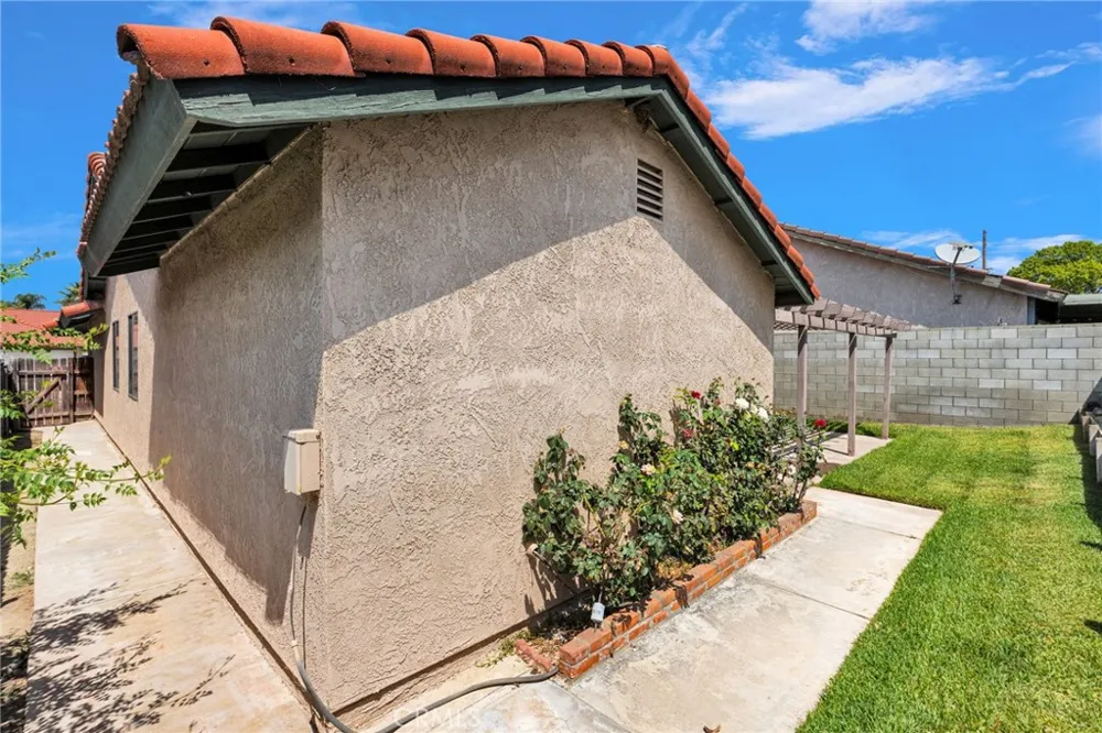 11311 Redwood Court Fontana, CA 92337