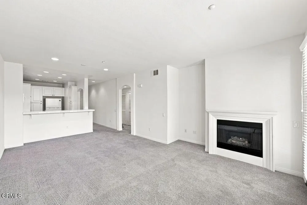 6287 Turnstone Street #4-202 Ventura, CA 93003