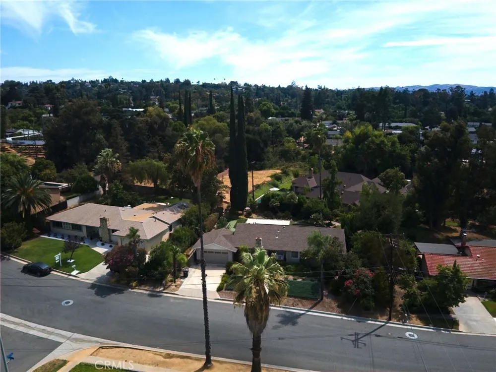 414 Via Vista Drive Redlands, CA 92373