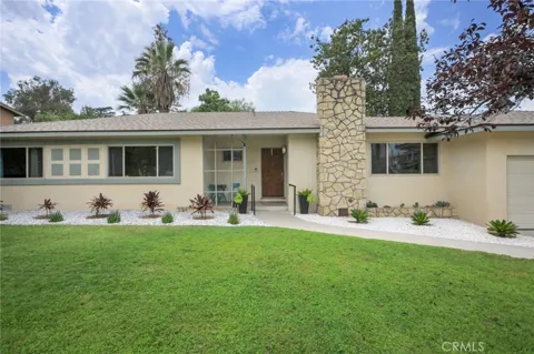 414 Via Vista Drive