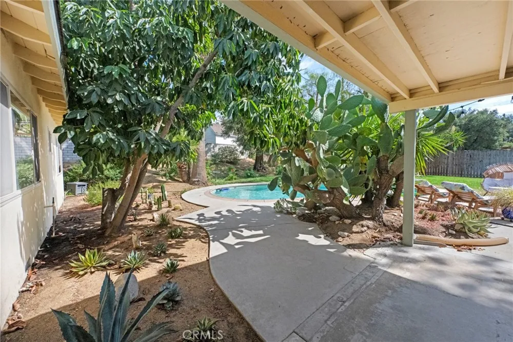 414 Via Vista Drive Redlands, CA 92373