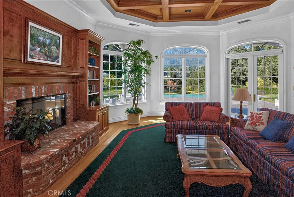 25423 Brassie Lane La Verne, CA 91750