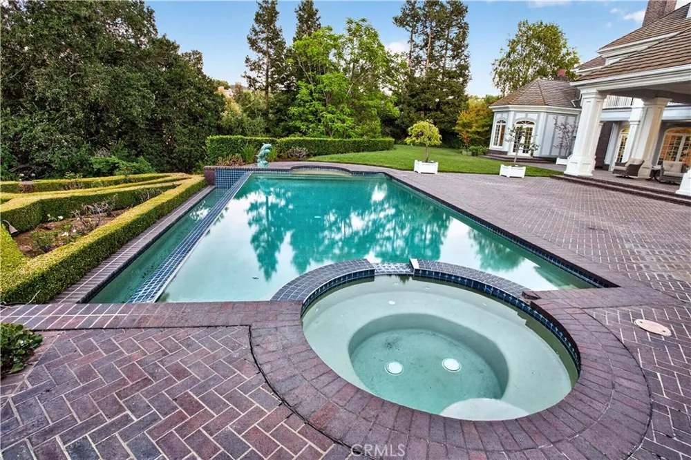25423 Brassie Lane La Verne, CA 91750