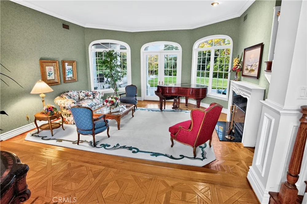 25423 Brassie Lane La Verne, CA 91750