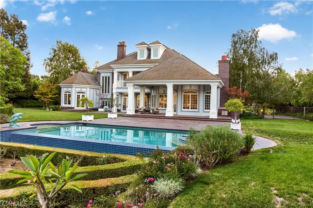 25423 Brassie Lane La Verne, CA 91750
