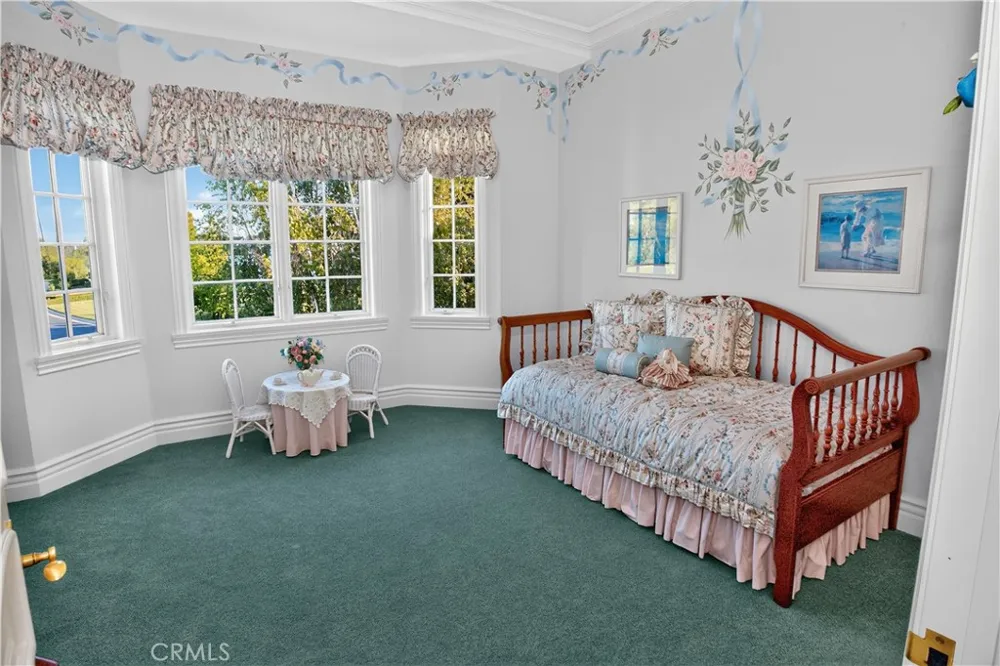 25423 Brassie Lane La Verne, CA 91750