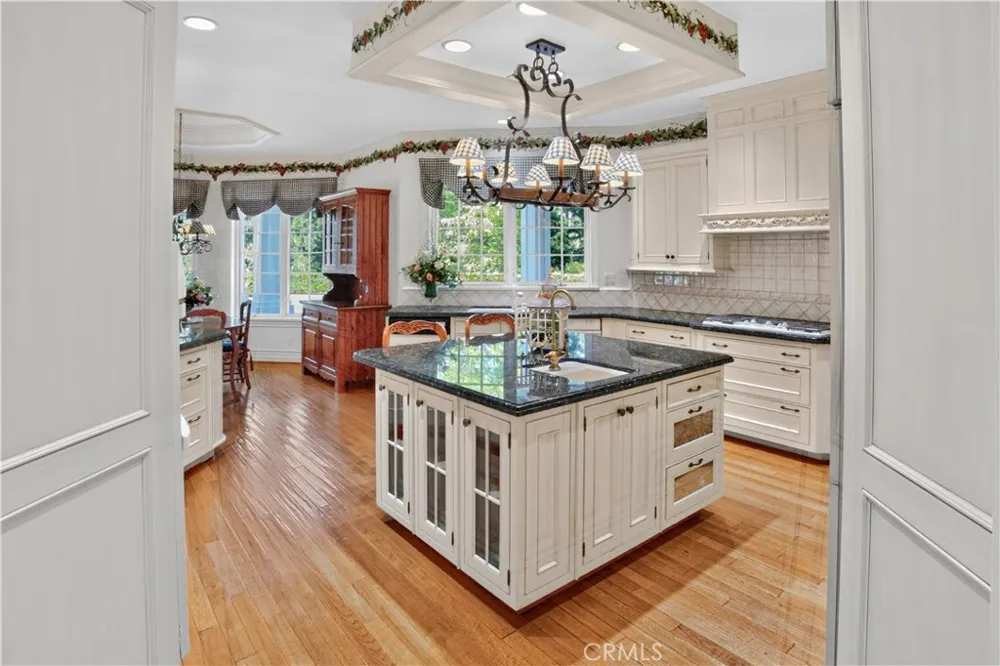 25423 Brassie Lane La Verne, CA 91750
