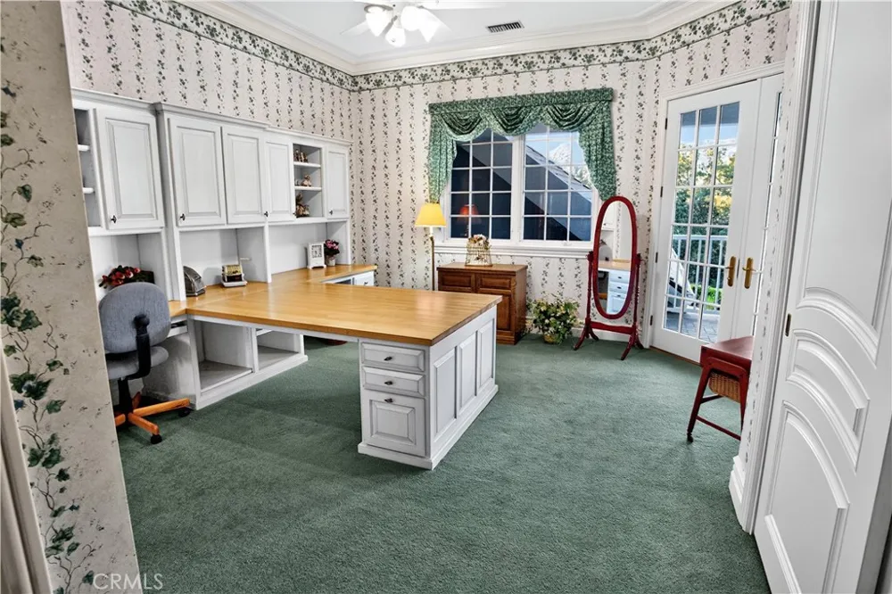 25423 Brassie Lane La Verne, CA 91750