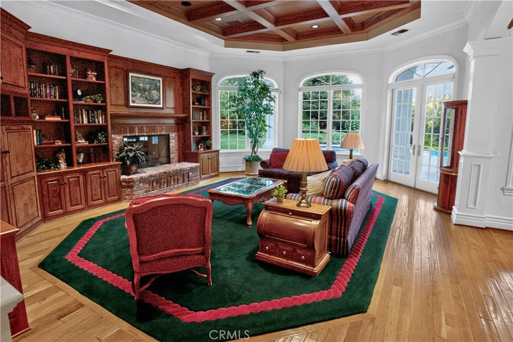 25423 Brassie Lane La Verne, CA 91750