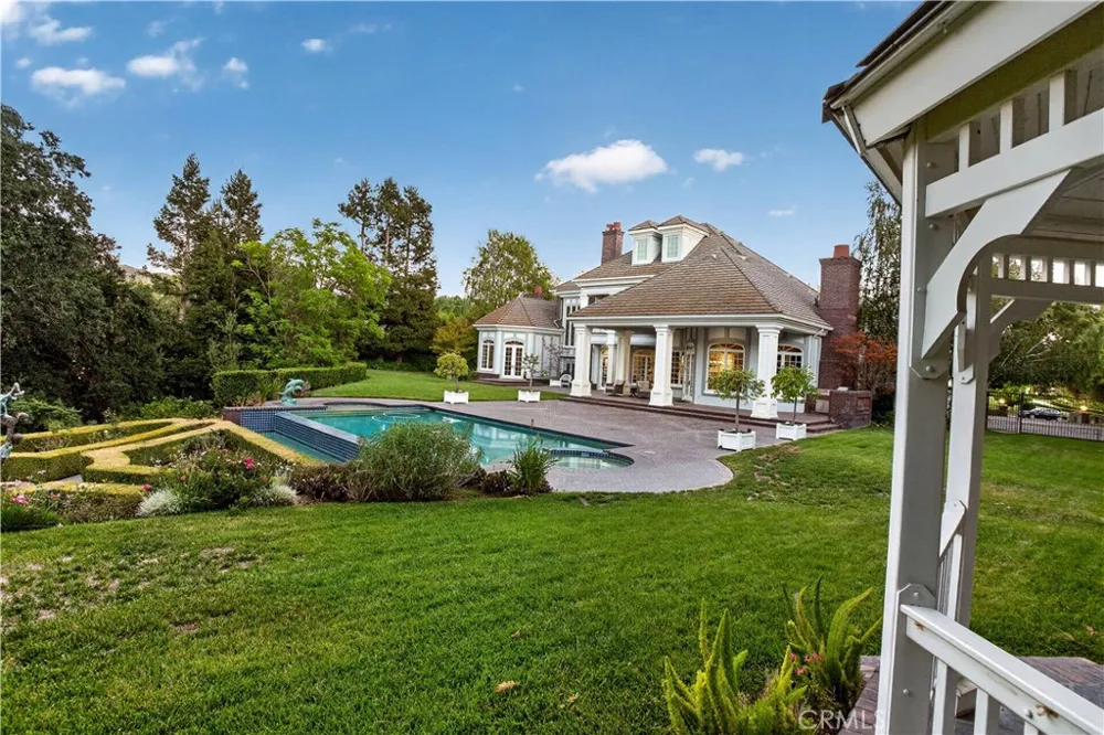 25423 Brassie Lane La Verne, CA 91750