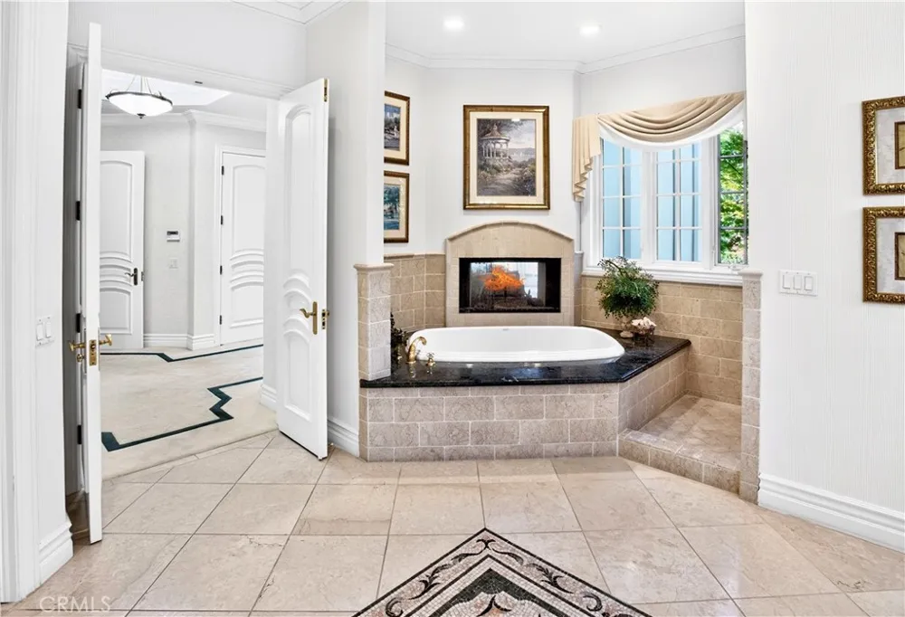 25423 Brassie Lane La Verne, CA 91750