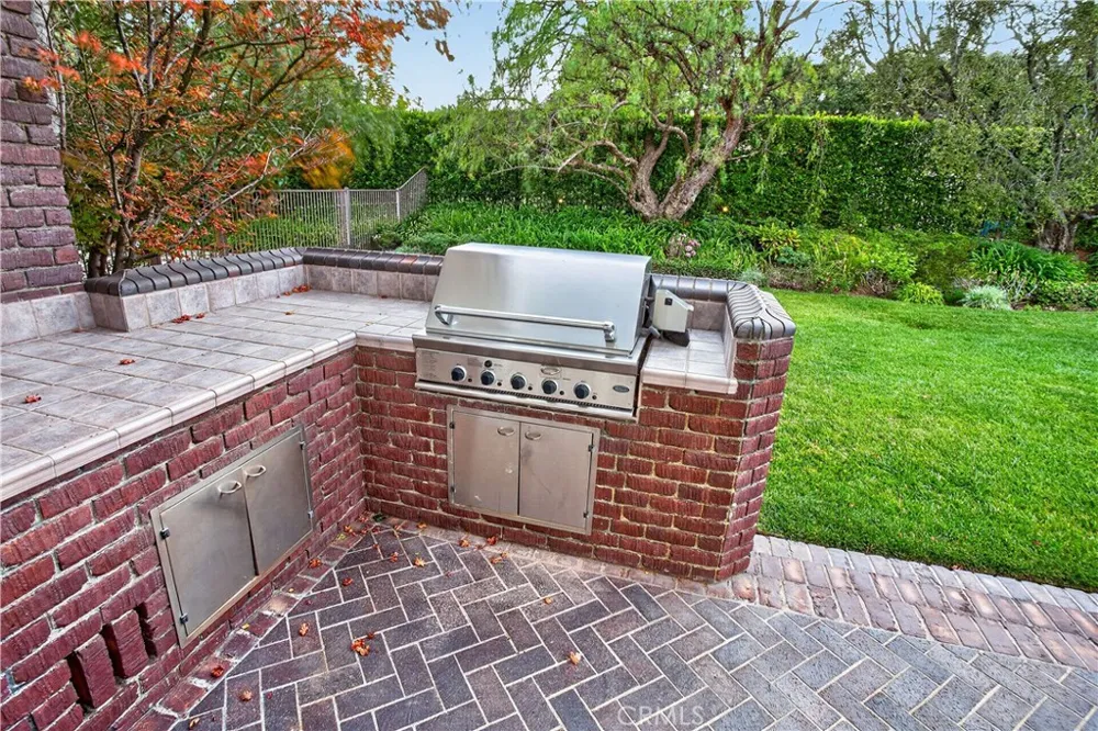 25423 Brassie Lane La Verne, CA 91750
