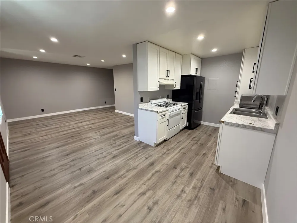 211 Magnolia Avenue #106 Glendale, CA 91502