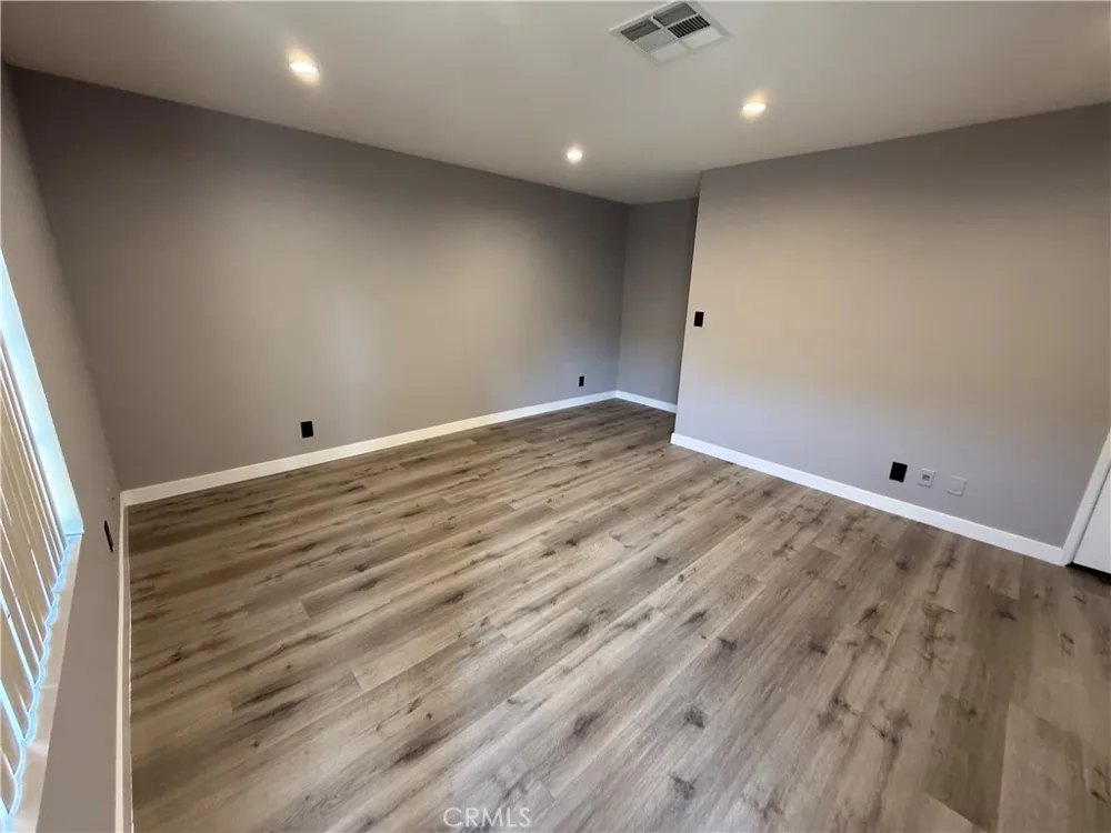 211 Magnolia Avenue #106 Glendale, CA 91502