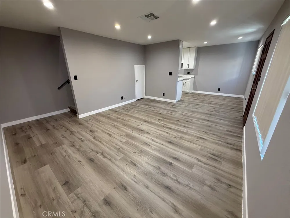 211 Magnolia Avenue #106 Glendale, CA 91502