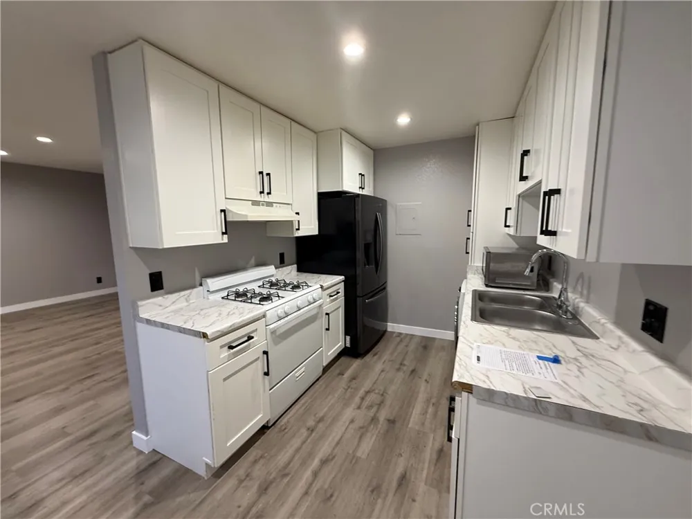 211 Magnolia Avenue #106 Glendale, CA 91502