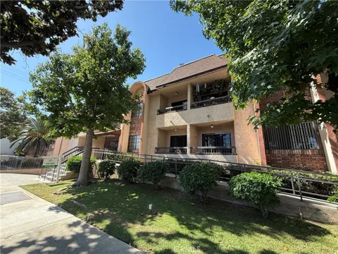 211 Magnolia Avenue #106