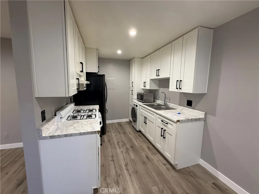 211 Magnolia Avenue #106 Glendale, CA 91502