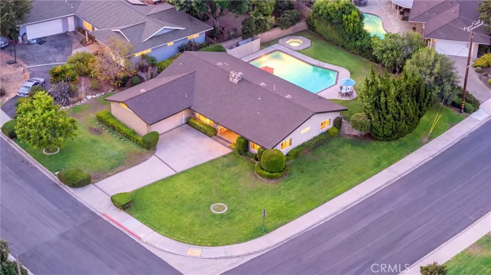 698 Wellesley Claremont, CA 91711