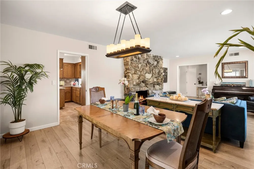 698 Wellesley Claremont, CA 91711