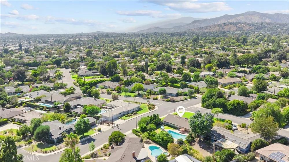 698 Wellesley Claremont, CA 91711