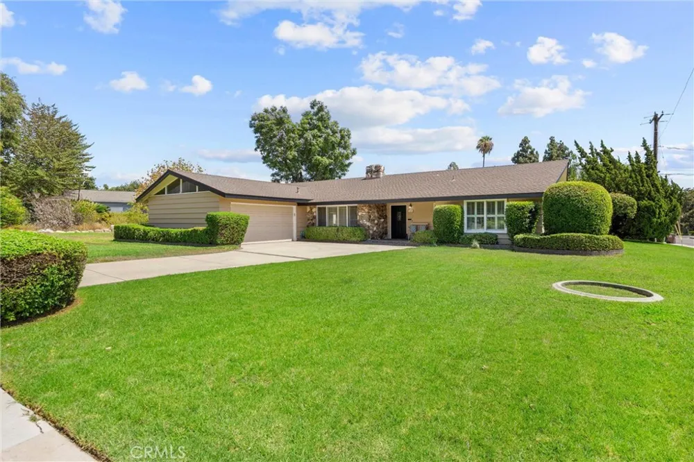 698 Wellesley Claremont, CA 91711