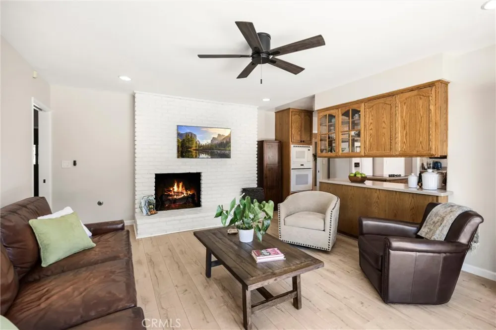 698 Wellesley Claremont, CA 91711