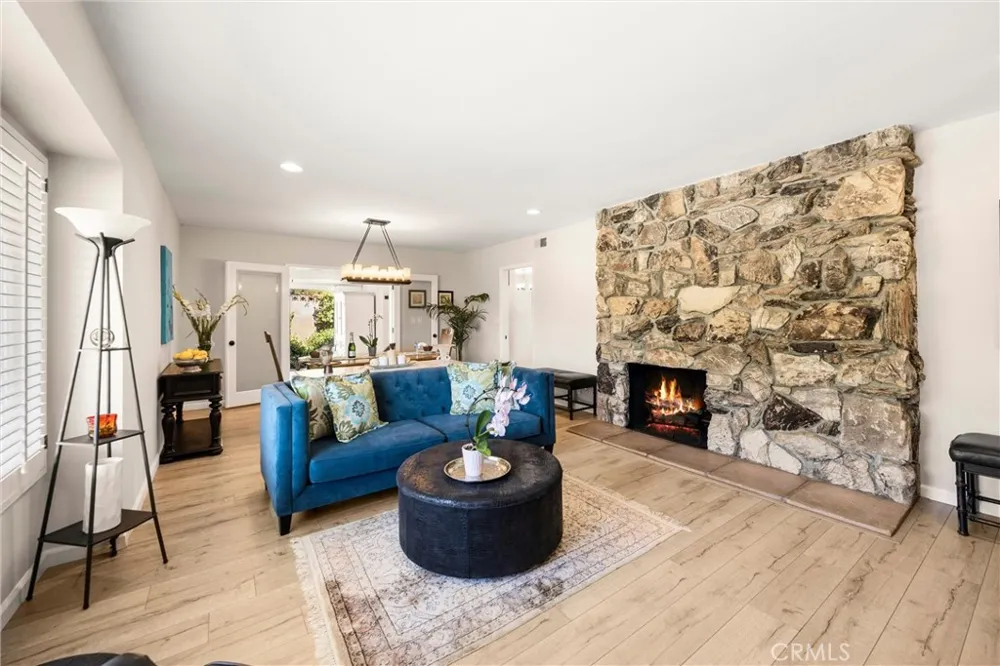 698 Wellesley Claremont, CA 91711