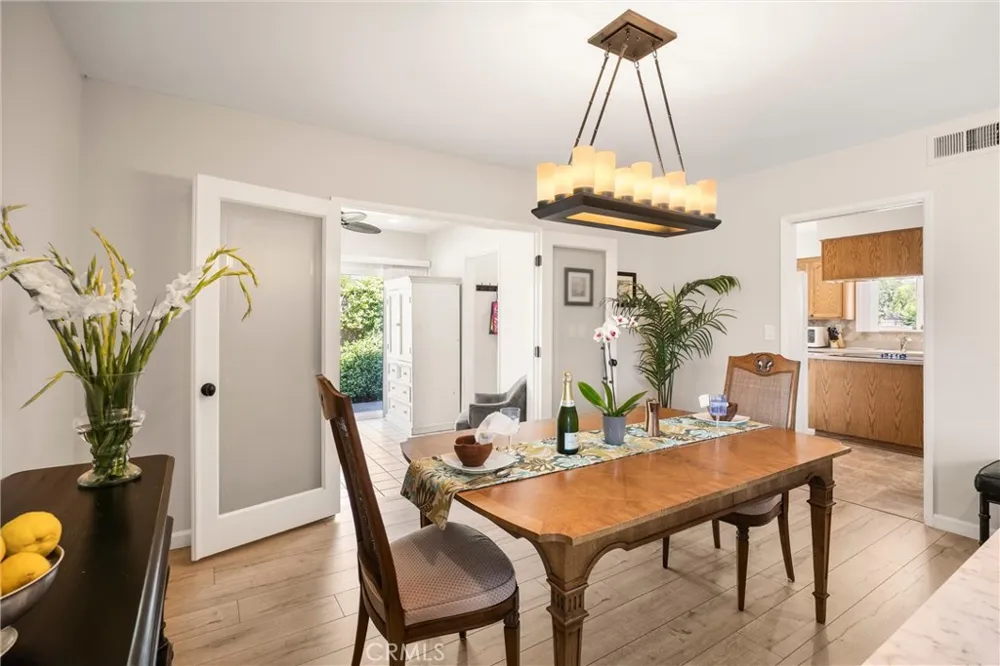 698 Wellesley Claremont, CA 91711