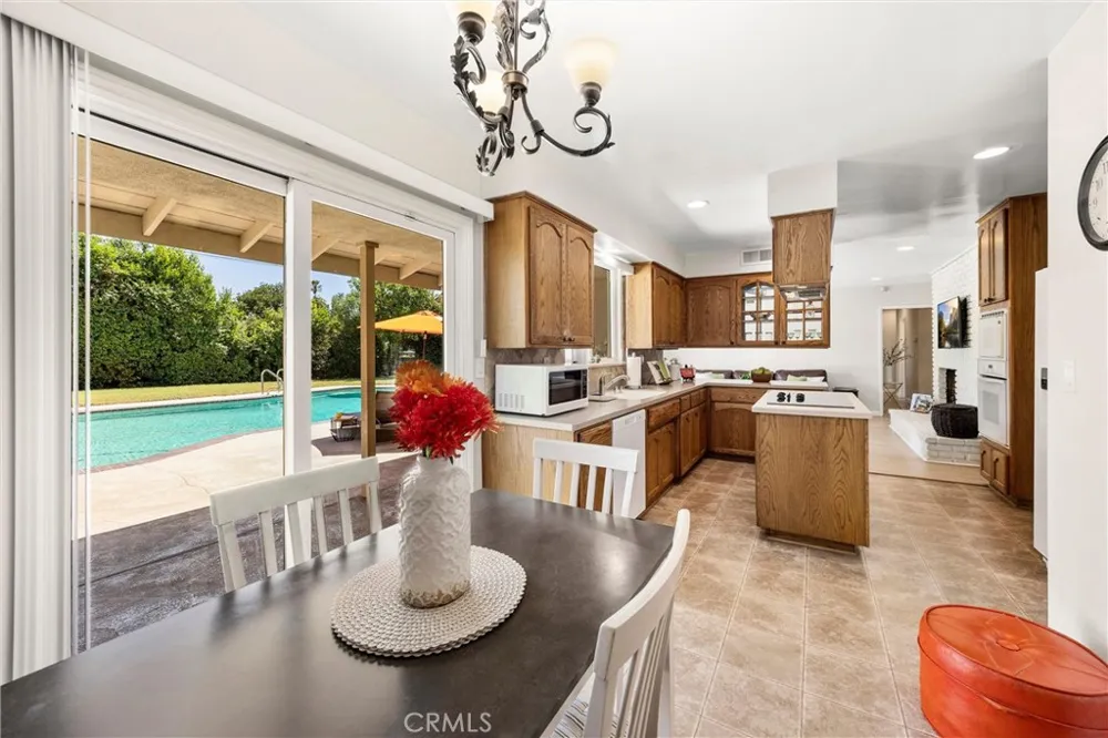 698 Wellesley Claremont, CA 91711