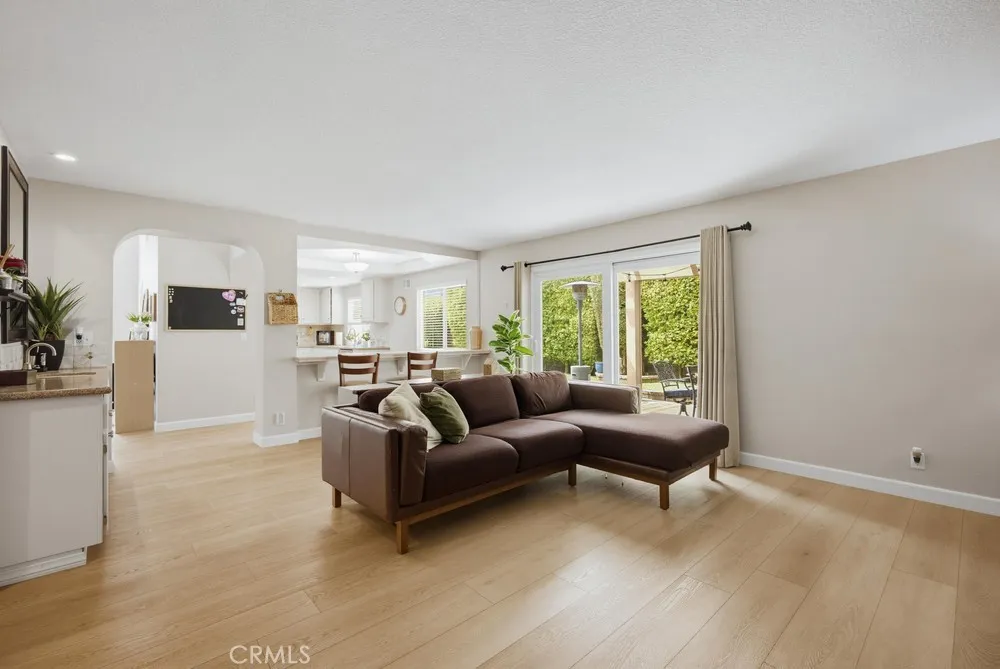 2253 Jasmine Avenue Upland, CA 91784